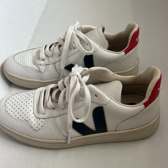 Red, White, Blue Women’s veja White Nautico Pekin V-10 Sneakers 37 6 6.5 - Picture 5 of 7